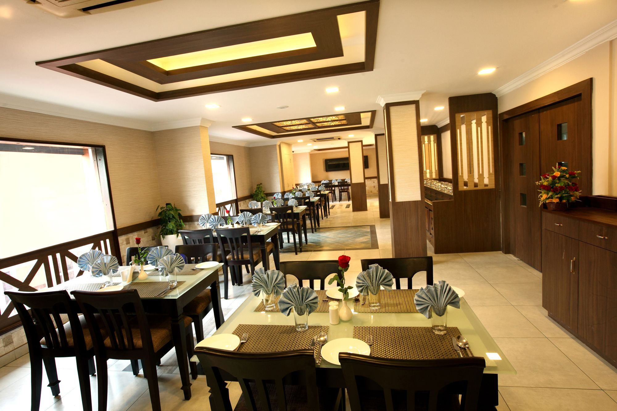 Prayana Hotels Kochi Exterior foto